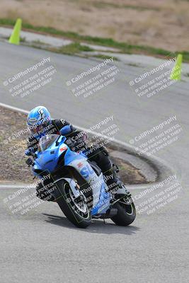 media/Mar-05-2023-TrackXperience (Sun) [[a95d40e56a]]/Group 3/session 2 turn 4/